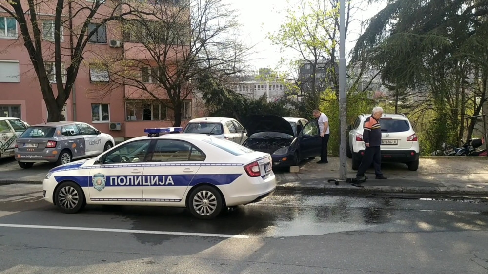 Masovna tuča na groblju, učestvovalo i dete, muškarac teško povređen