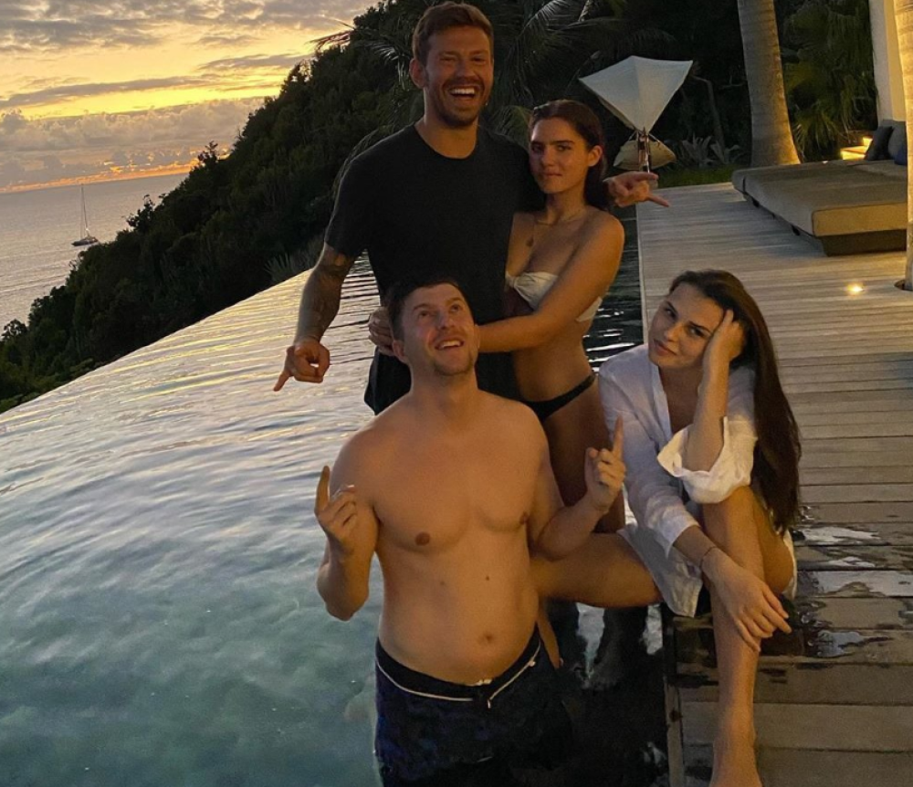 Rus zbog rođendana seksi devojke prekršio pravilo o samoizolaciji