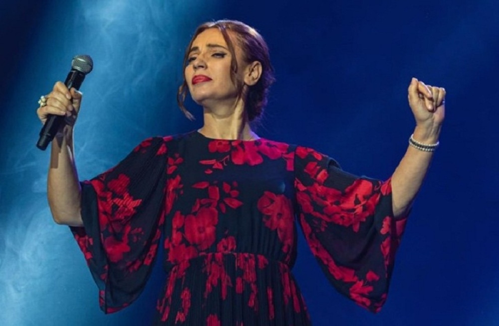 Poznata glumica ogorčena: "Na igralištu je danas bilo oko 40 tinejdžera, oni su tako razmenjivali viruse!"