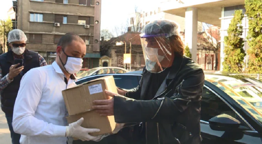 Željko Mitrović uručio zaštitnu opremu radnicima RTS-a i Prva