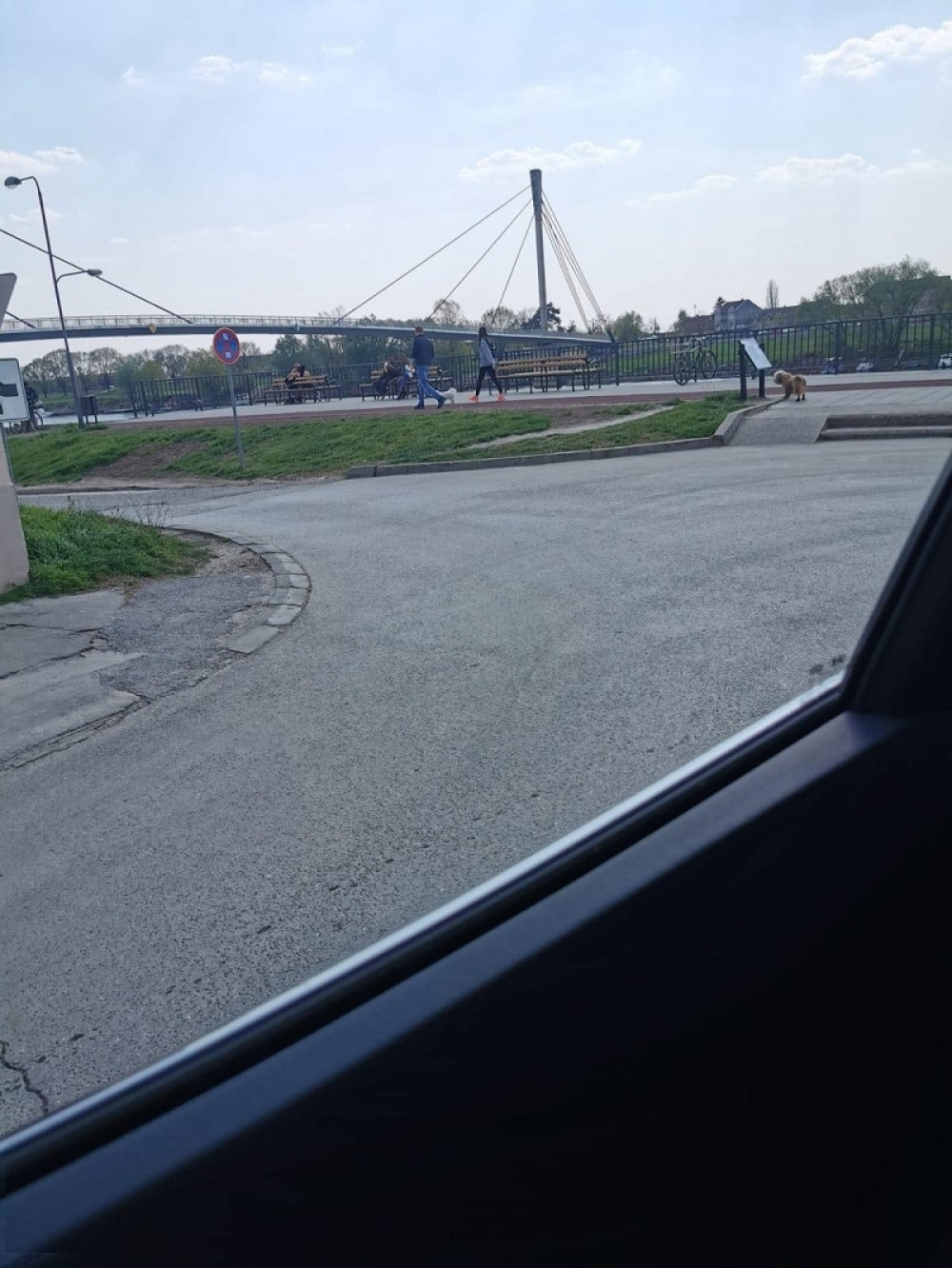 U Sremskoj Mitrovici zabeleženo neprihvatljivo ponašanje ljudi