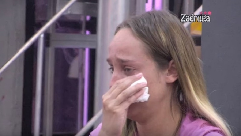 "Nisam ćerka kakvu zaslužuješ" Luna priznala krivicu, i javno se izvinila Anabeli (VIDEO)