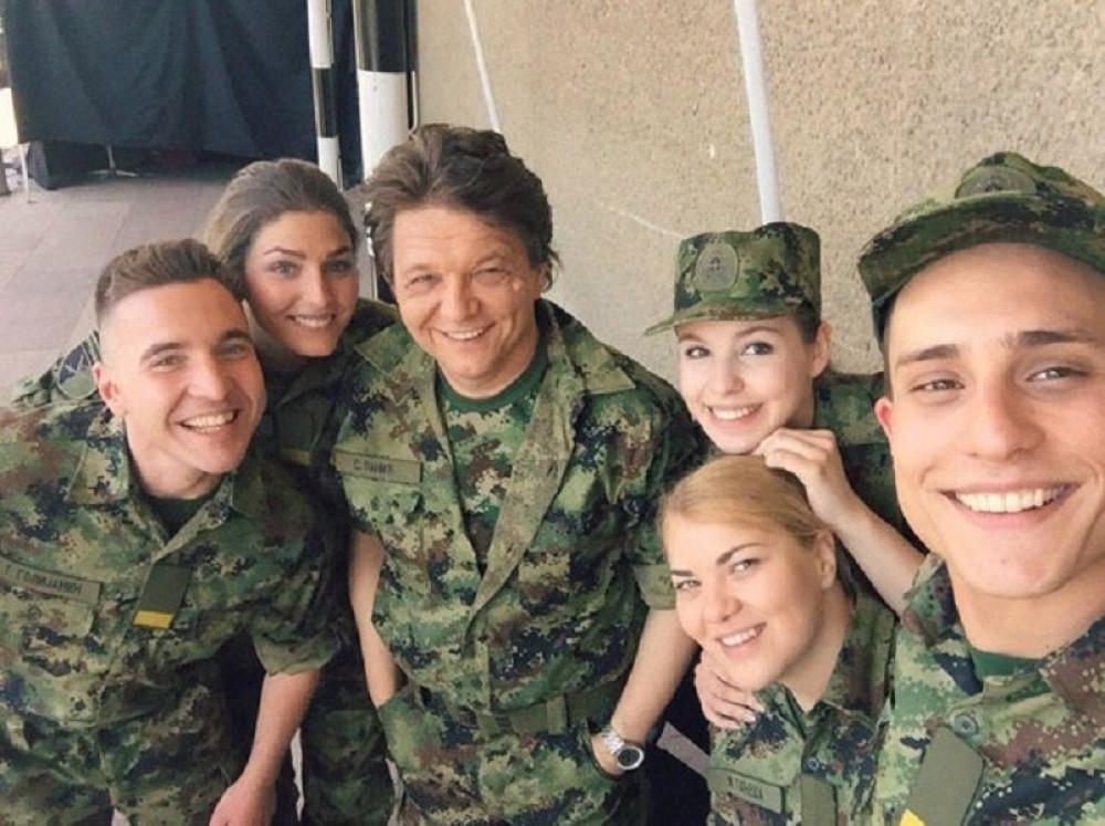 Slavlje u domu poznatog glumca! Pljušte čestitke sa svih strana!