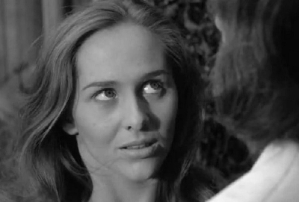 Preminula filmska zvezda od posledice koronavirusa! Samo 7 dana je živela nakon testiranja