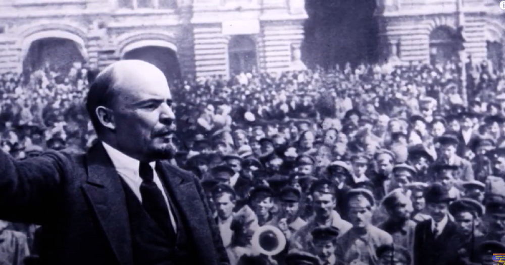 Šta je Lenjin rekao Staljinu one noći pred Zimskim dvorcem?