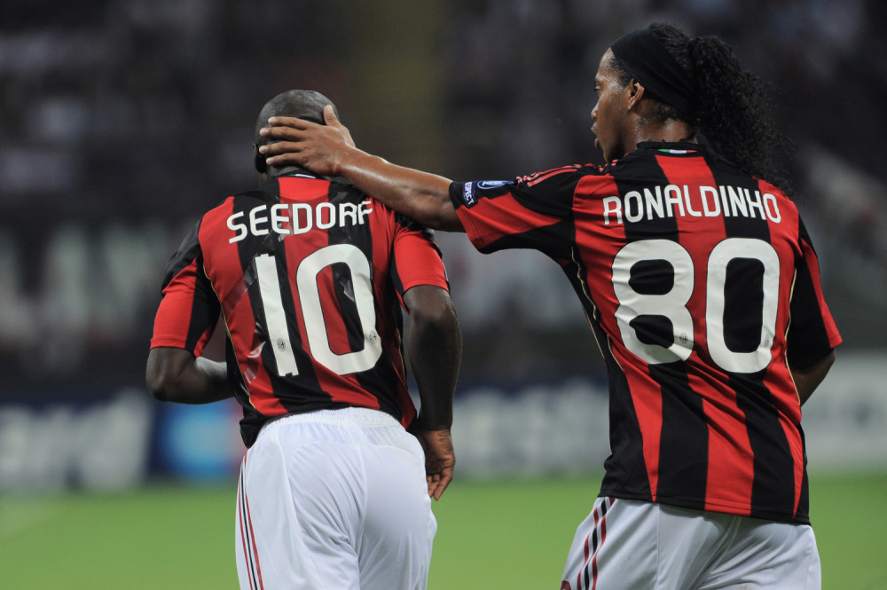 Očajni Ronaldinjo nije mogao više da trpi bol - ostalo mu je jedino da skine sve sa sebe