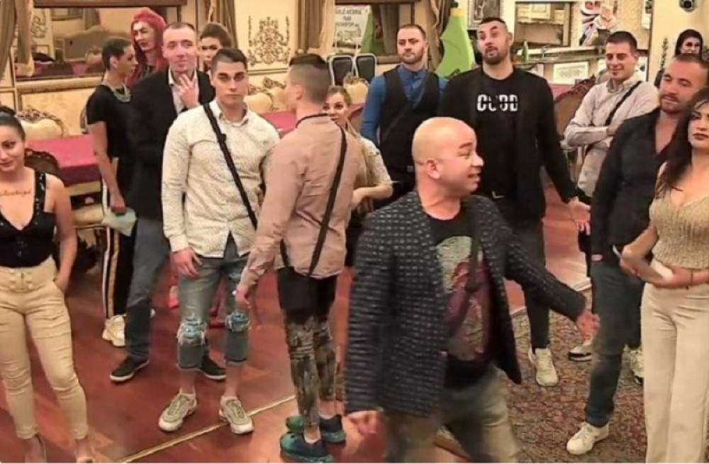 Pao o*alni se*s u "Parovima": Glume da se ne podnose, a u toaletu grme! (FOTO)