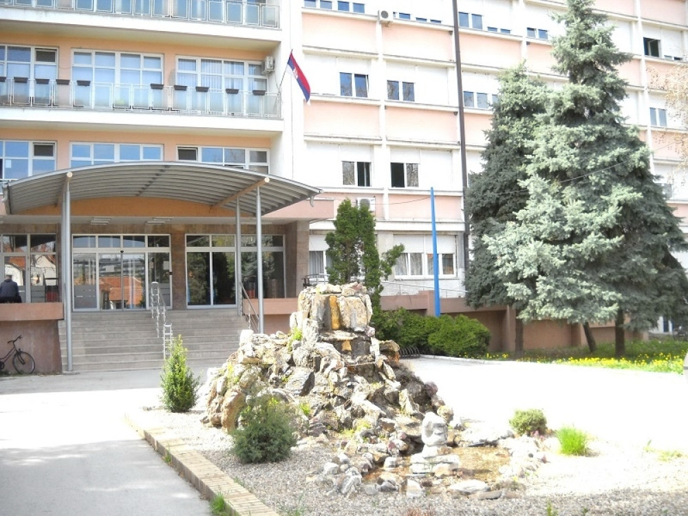 Naš dopisnik javlja: Otvara se nova kovid bolnica, poznato mesto i vreme prijema prvih pacijenata (FOTO)