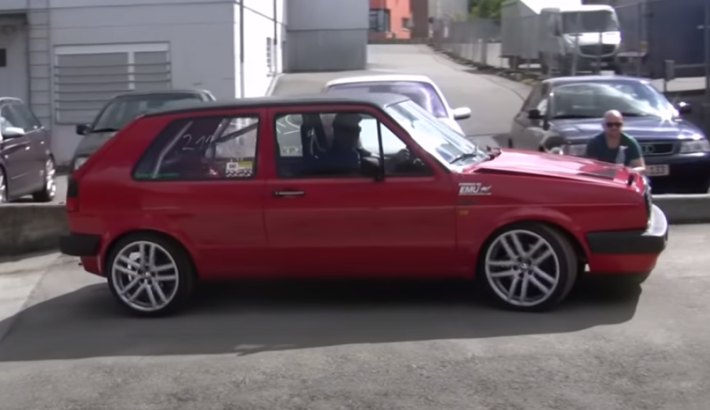 Priča Mujo Hasi: Jarane, Fata mi razbila golfa...