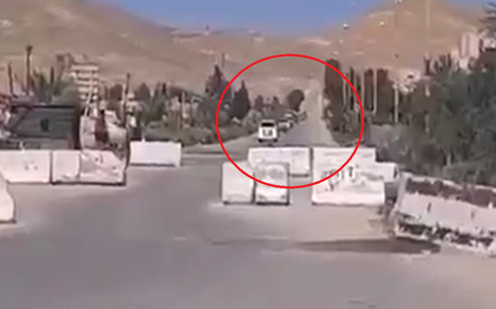 Masovno se predaju ruskim i snagama SAA, dopremaju oružje i brojnu opremu (VIDEO)