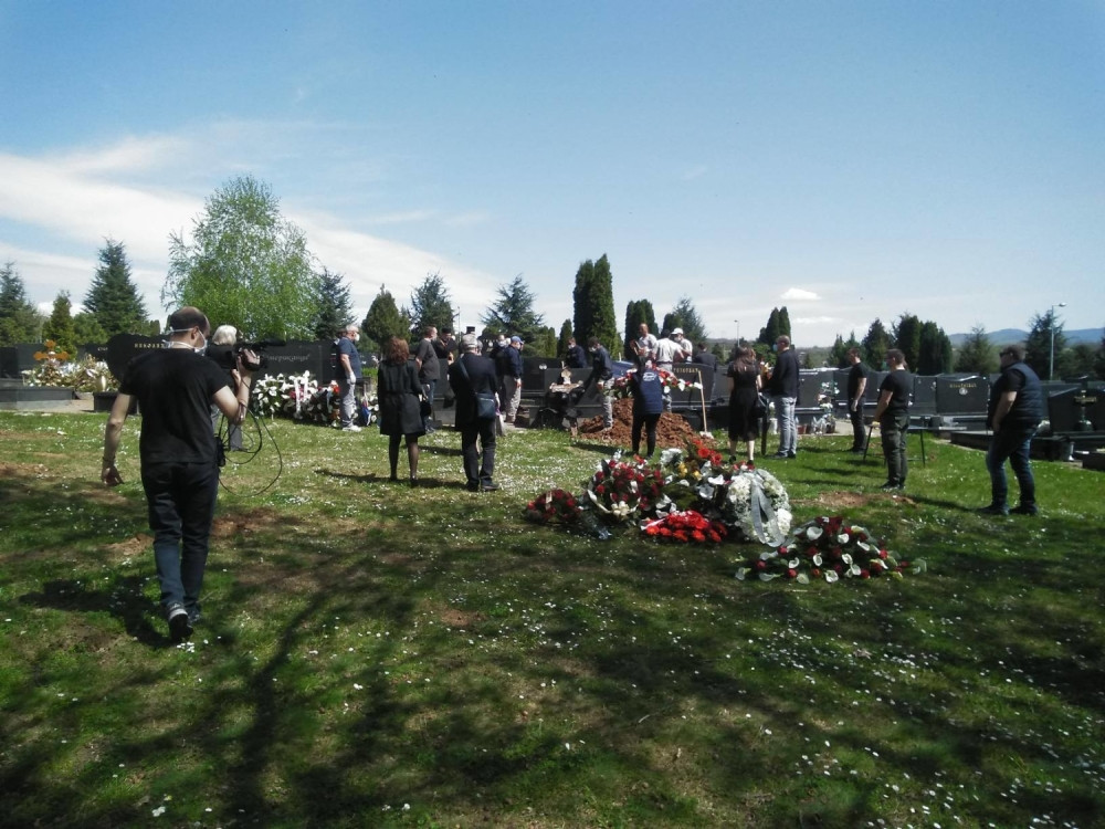 Sahranjen lekar heroj, Miodrag Lazić, vatrogasci uključili počasne sirene (FOTO)