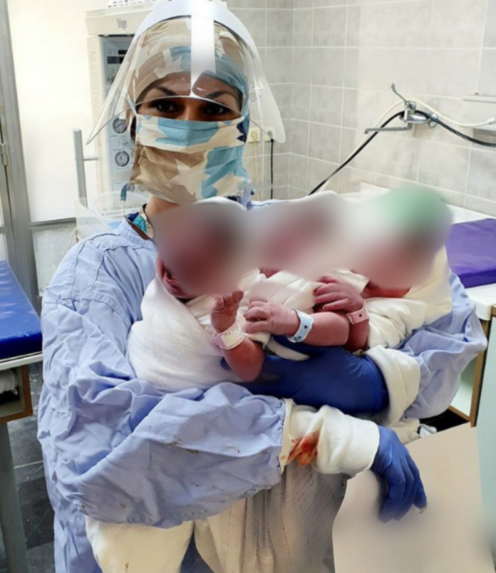 Fotografija iz GAK-a koja je obradovala Srbiju na Vaskrs, babica ih jedva drži! (FOTO)