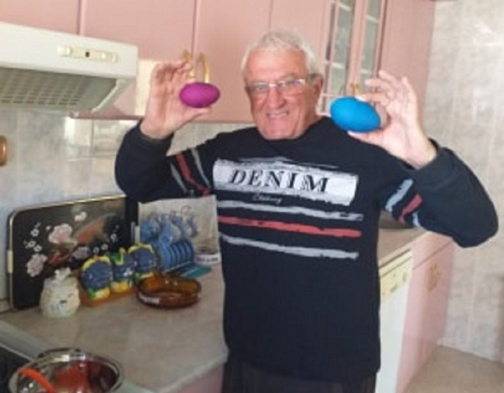 Era Ojdanić ima ubedljivo najveća usrkšnja jaja: Zavirite na pevačevo imanje i vidite kako praznuje Vaskrs! (FOTO)