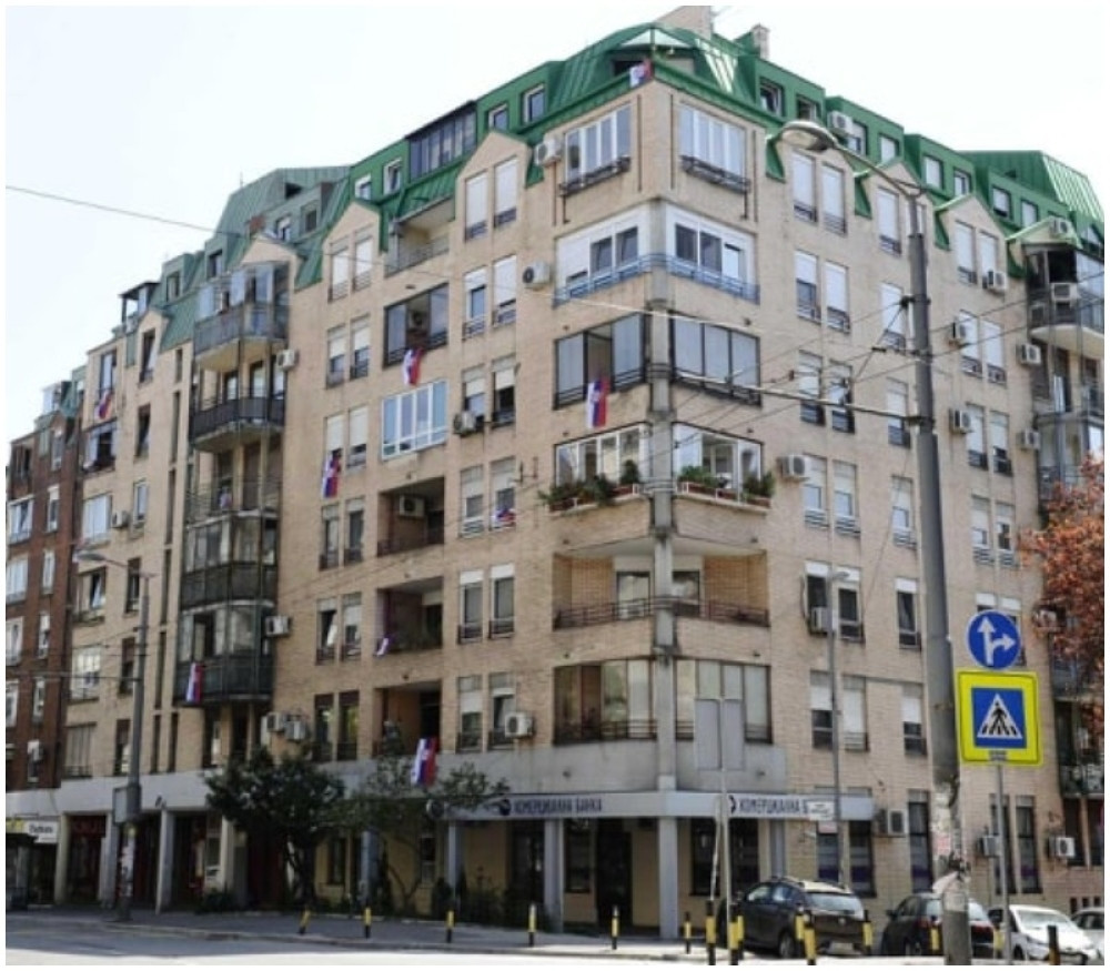 Vesić: Zastavi Srbije je mesto u svakom domu (FOTO/VIDEO)