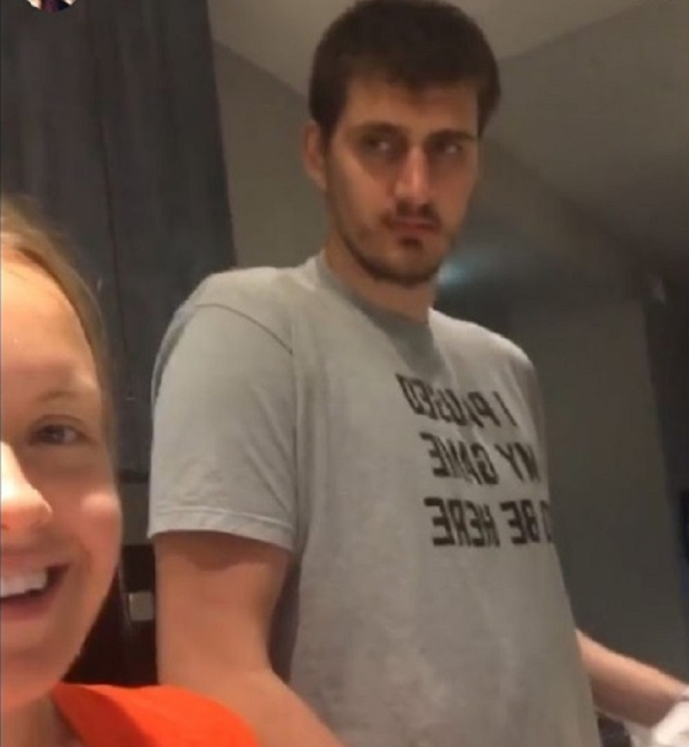 Bradati Nikola tamani ajvar