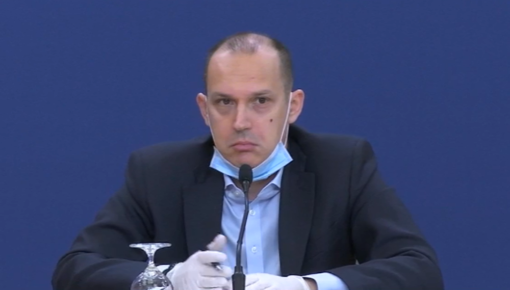 Legenda iz "Balkan info" se iznenada pojavila na konferenciji, a njegovo pitanje ministru Lončaru i doktoru Konu ostalo bez odgovora jer je to nemoguće