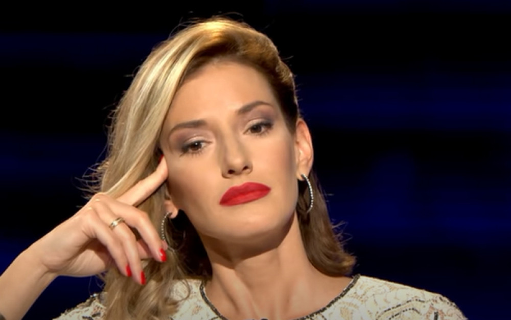 Nakon što je htela da zavrne Srđana za pare: Jovana Joksimović priznala da joj je žao i da će joj ipak nedostajati, ali... ! (FOTO)