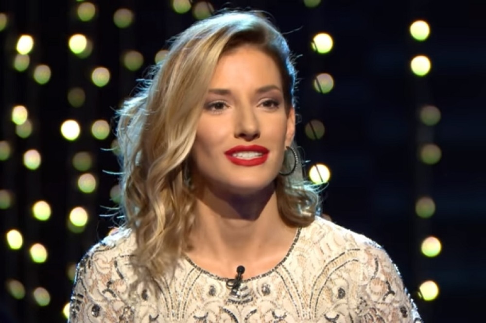 Jovana Joksimović mami uzdahe muške populacije svakom svojom pojavom: Voditeljka otišla korak dalje (FOTO)