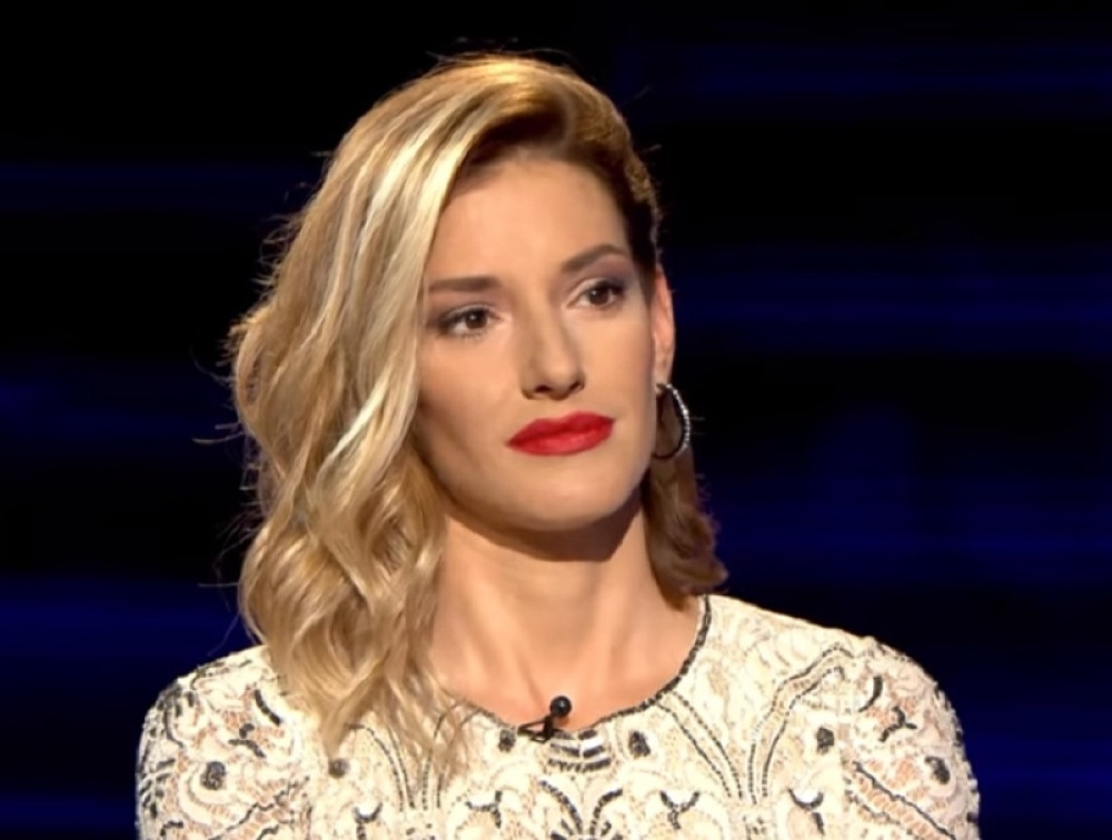 Jovana se vraća na male ekrane, a kolegu i kuma ostavila na cedilu!