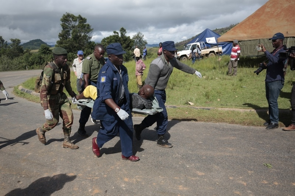 Upozoravao ih na mere distanciranja