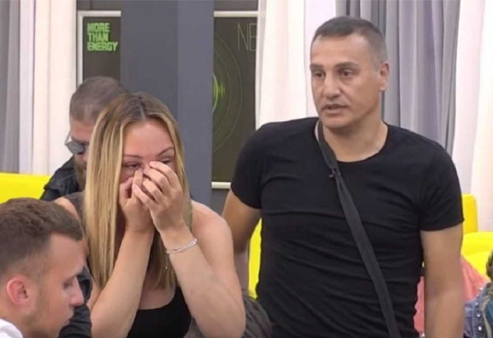 "Pusti me budaletino da pričam..." Anabela otkrila celu tajnu zašto je išla kod psihijatra: Gagi doneo neočekivanu odluku!