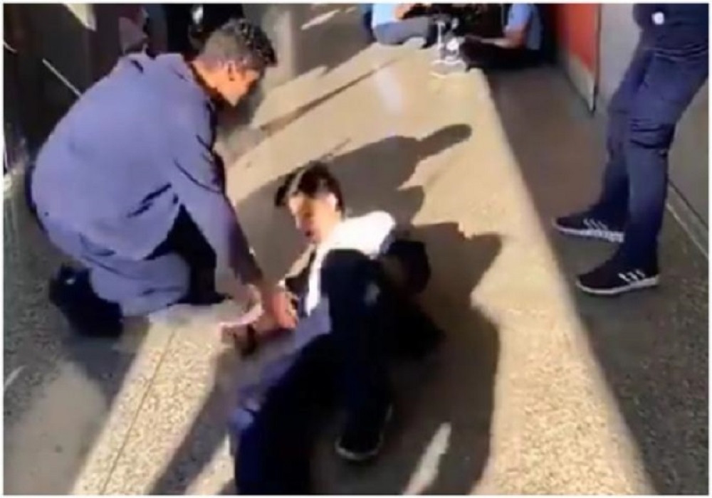 Društvenim mrežama se širi morbidan trend, roditelji se hvataju za glavu (VIDEO)