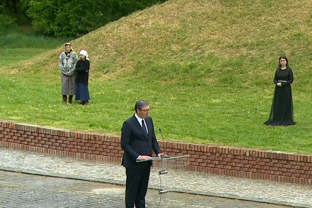 Tviteraš jezivo reagovao na Vučićevu objavu o genocidu nad Srbima! (FOTO)