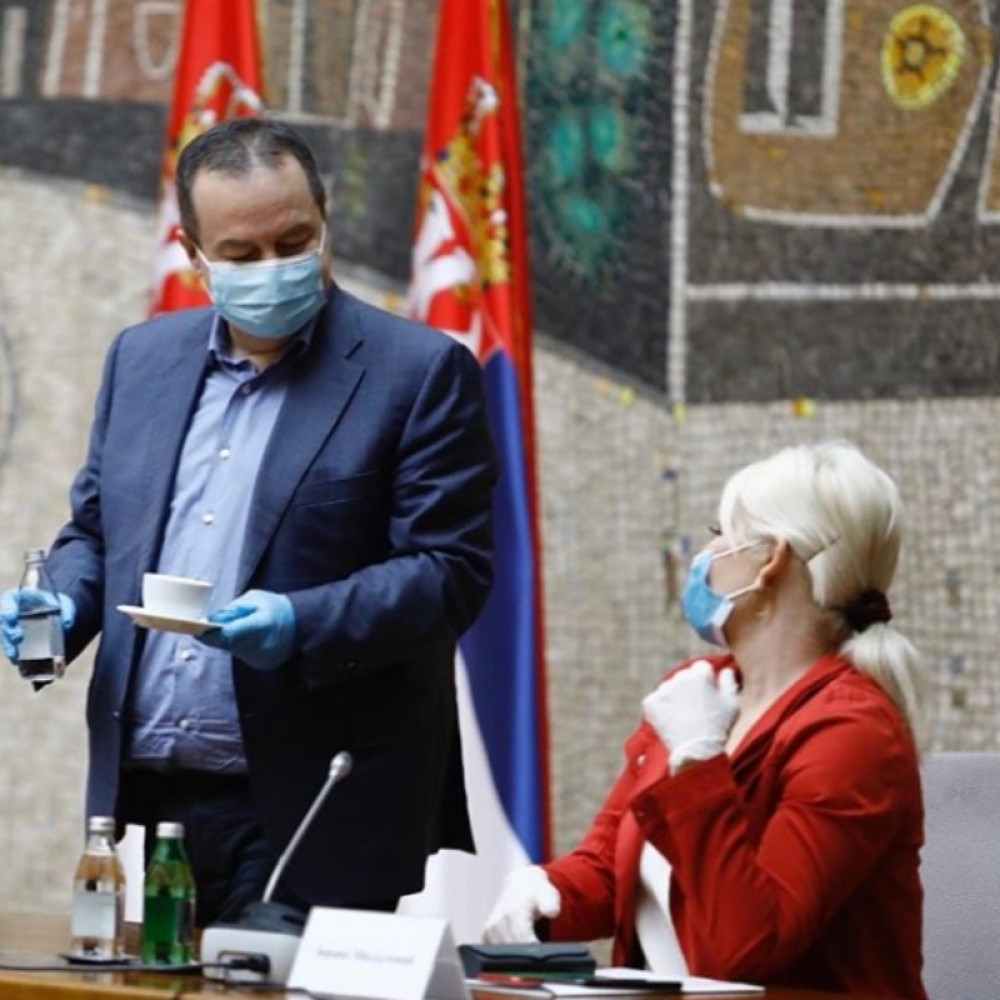 Ivica Dačić: Ako izbace vakcinu, smišljeno je... Zorana Mihajlović: Ne znamo dovoljno, najgore tek dolazi...