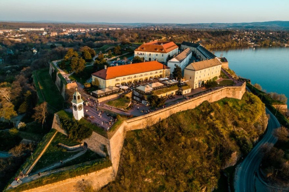 Srpska Atina organizuje ONLINE doček