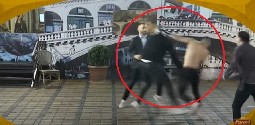 Masovna tuča bez obezbeđenja! Zoranu razbijen nos, jedva došao do vazduha! (NECENZURISAN VIDEO)