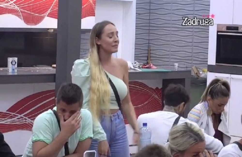 Luna iznenadila sve svojom izjavom: "Neka bude da sam se odrekla majke zbog ljubavi" (VIDEO)