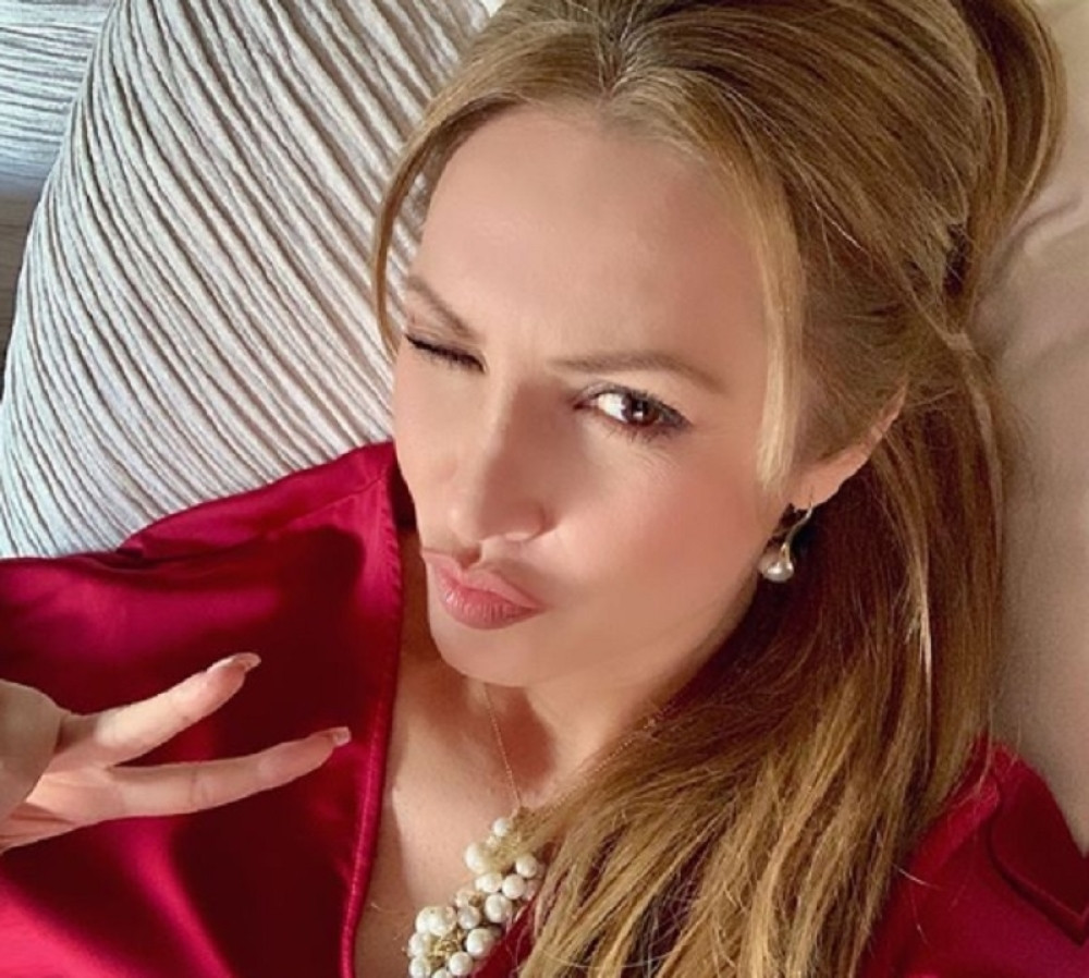 Patrisija Navidad pozvala pratioce da nenajavljeni upadaju u bolnice i snimaju: Glumica tvrdi da je koronavirus izmišljen!