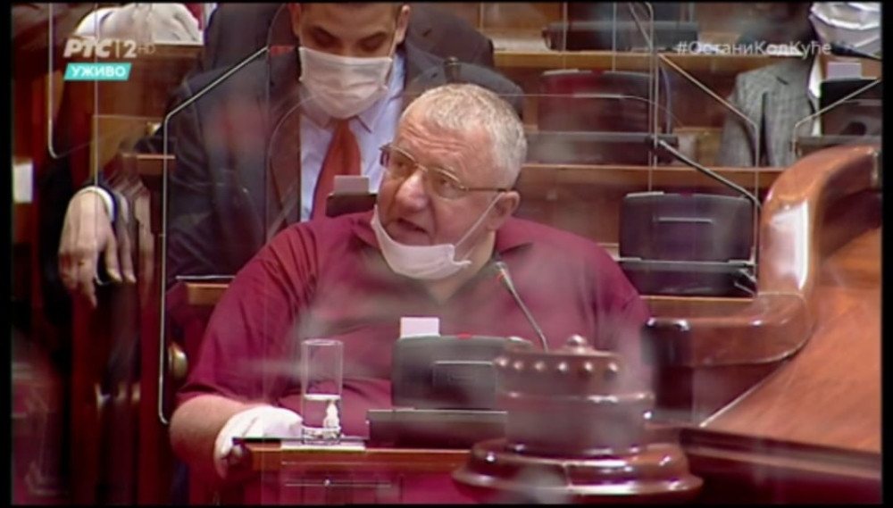 "Maja Gojković je pod bombama došla na zasedanje Skupštine. Je li tako Majo?!"