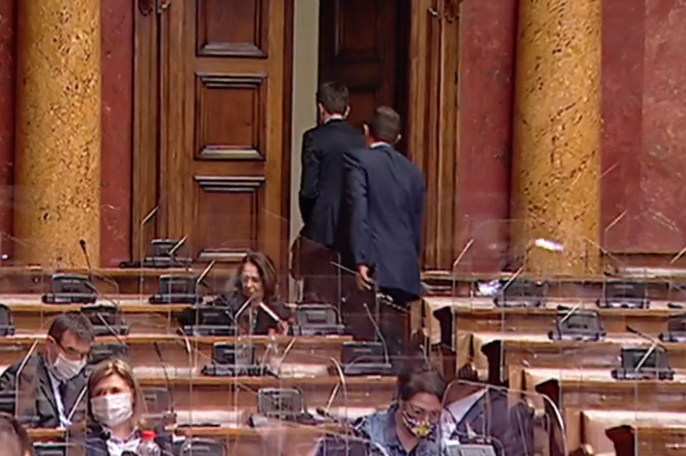 Da li je POKS prešao cenzus?