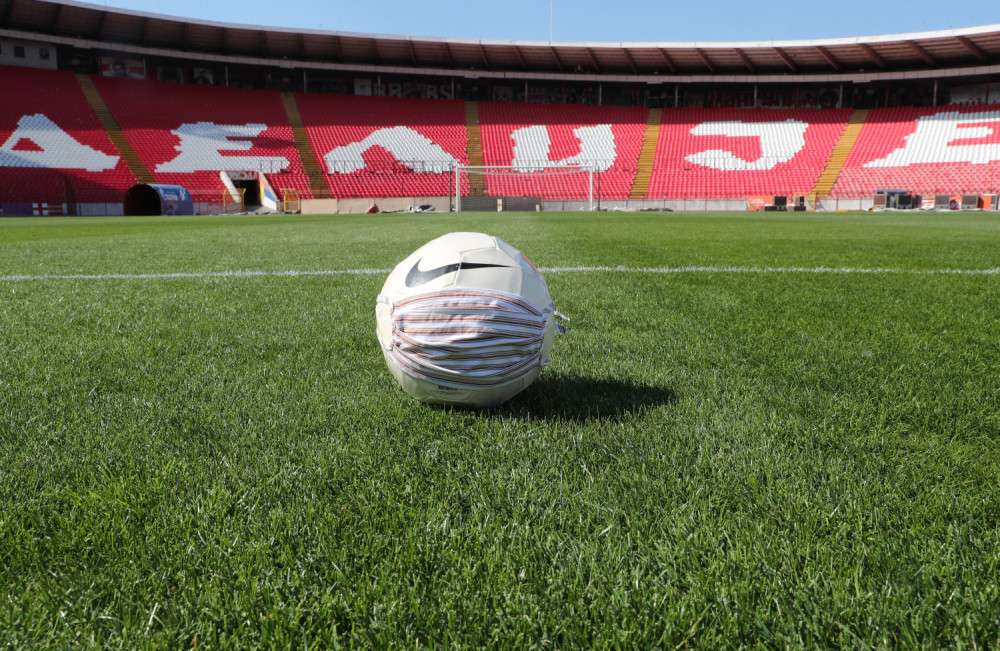 Pokošena trava miriše na fudbal!