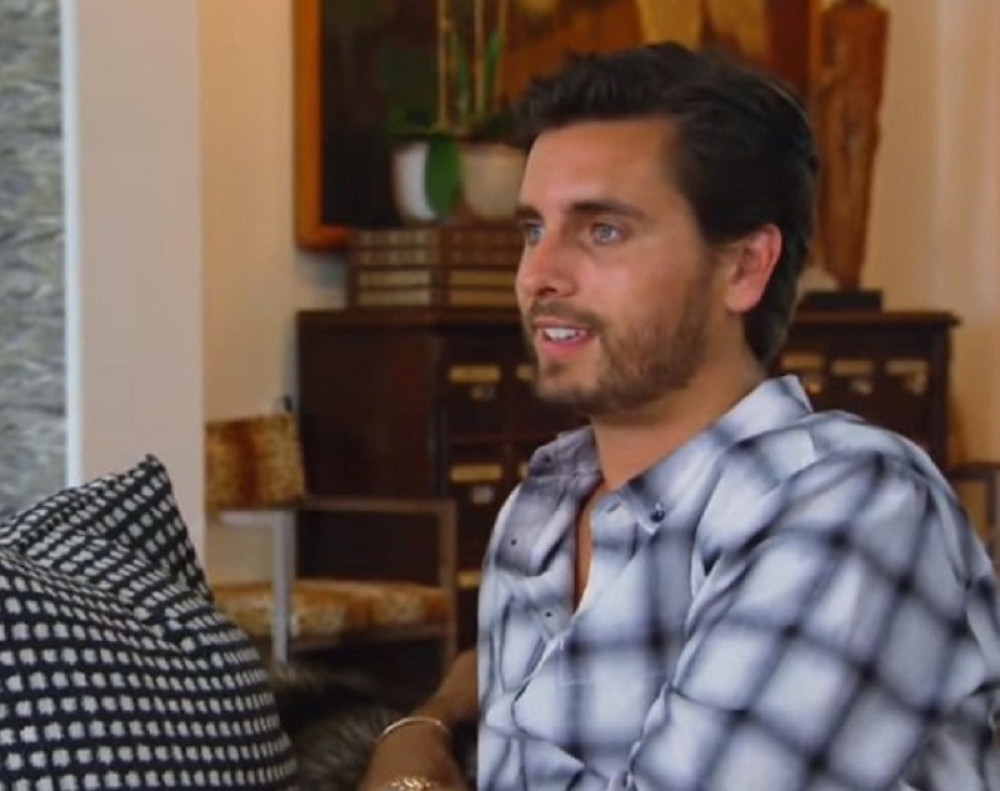 Skot besramno varao Kortni: Šeta 15 godina mlađu plavušu koju bi svako poželeo!