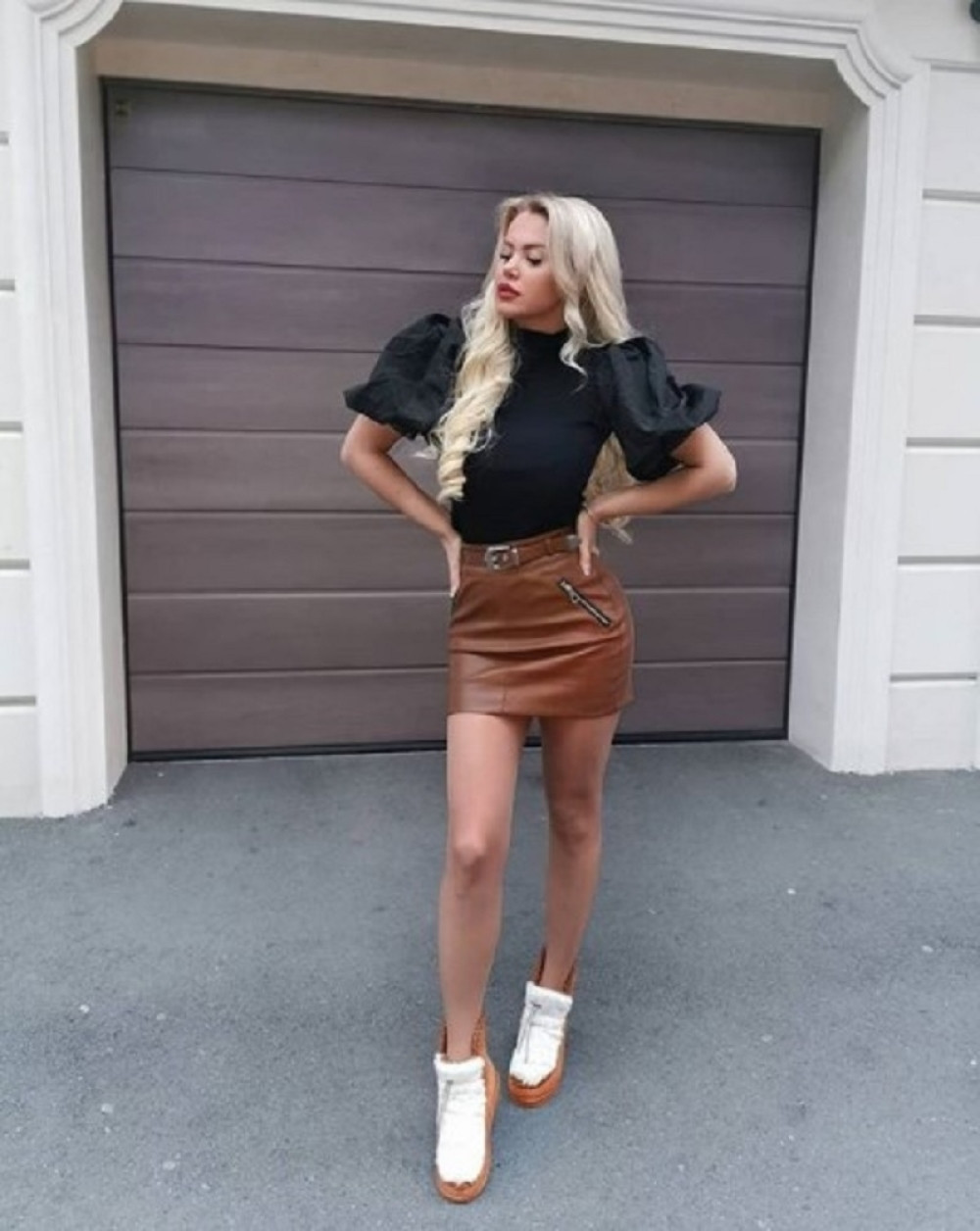 Reper i starleta su se dodirivali i grlili, a Franu se neće dopasti ovaj njegov potez! (VIDEO)