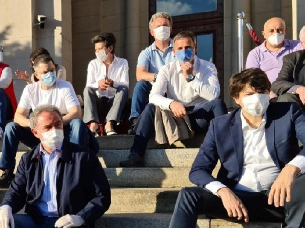 Otimaju se za šerpe!