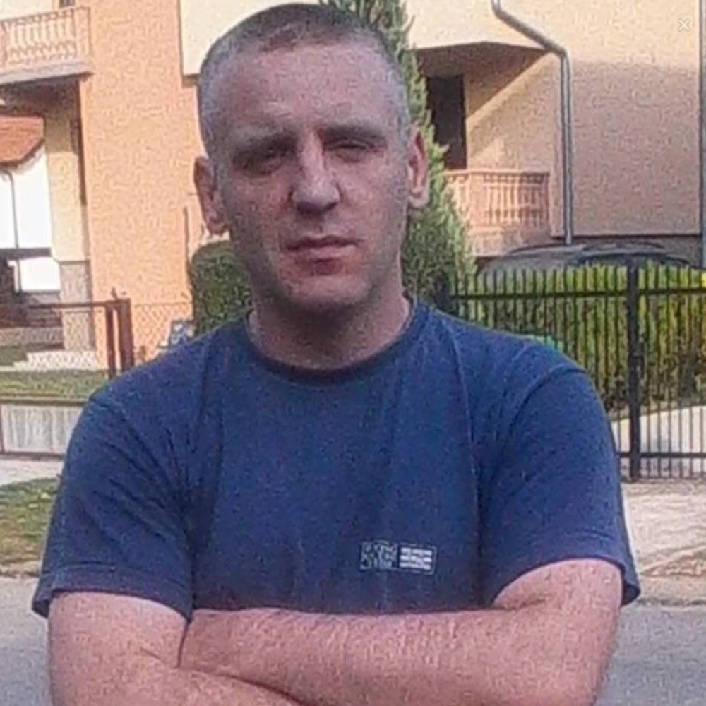 Ljubiši je korona odnela majku i oca... Sestra mu se borila za život, a sada je čeka strašna istina!