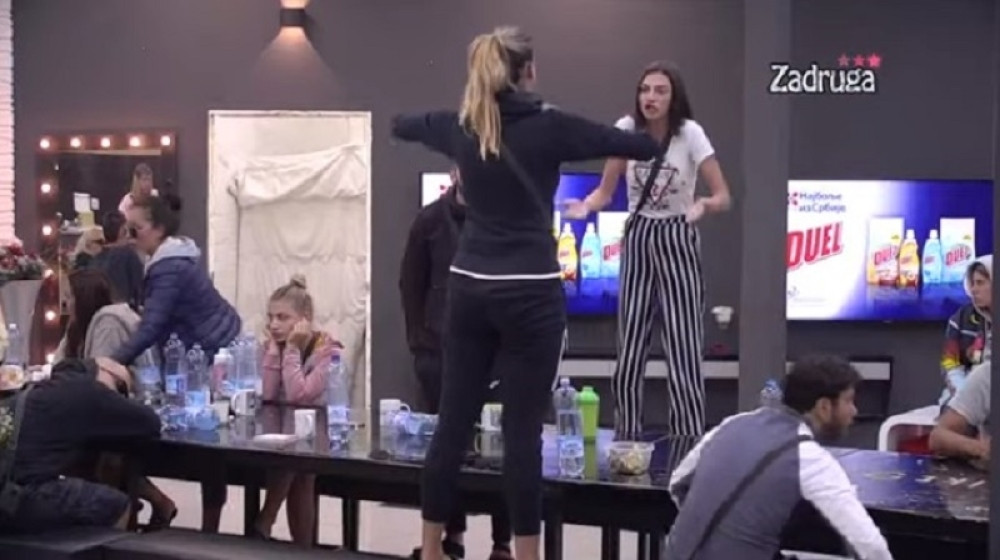 Iva preti, kune i urniše zadrugare! Svađa zamalo da preraste u fizički obračun (VIDEO)