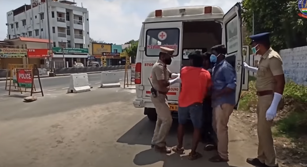Prekršili su policijski čas! Po hitnom postupku su ih za kaznu ubacili kod zaraženog od korone! (VIDEO)