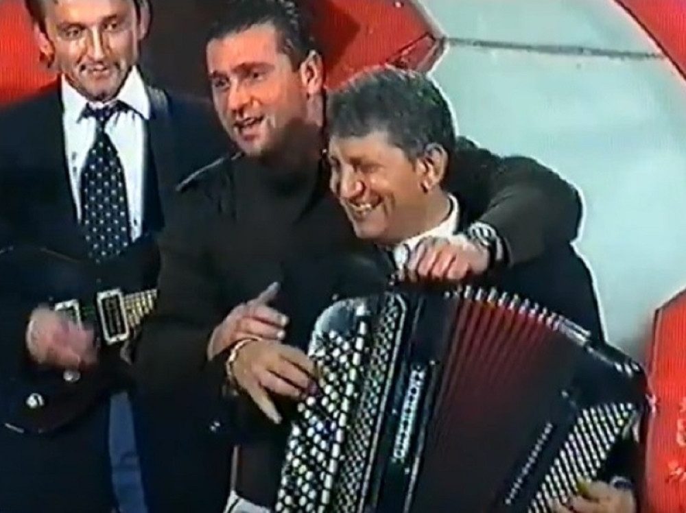 Poginuo na motoru: Tragična sudbina pevača potresla estradu!