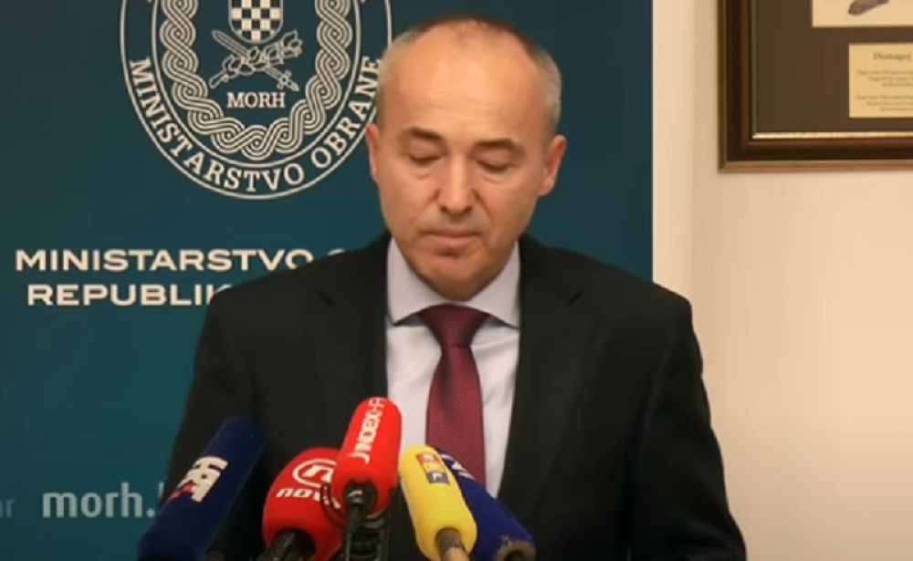Hrvatski ministar odbrane podneo ostavku!