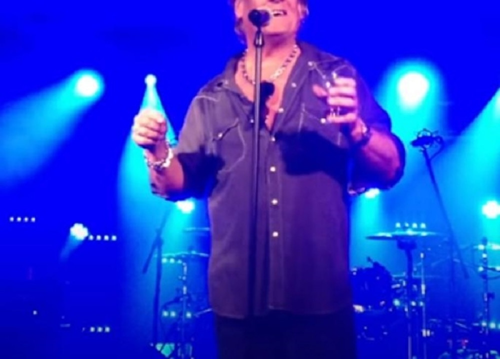 Pronađen mrtav! Velika muzička zvezda nas je prerano napustila: Porodica neutešna! (VIDEO)