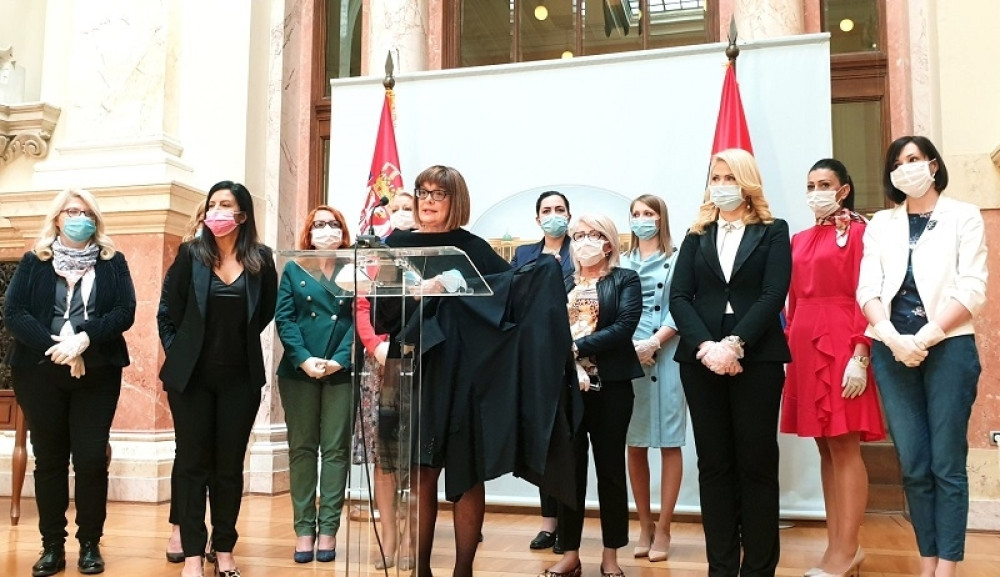 "Gurali su me, tukli i pocepali mi sako. Hteli su da mi otkinu uvo!" (UZNEMIRUJUĆI SADRŽAJ)