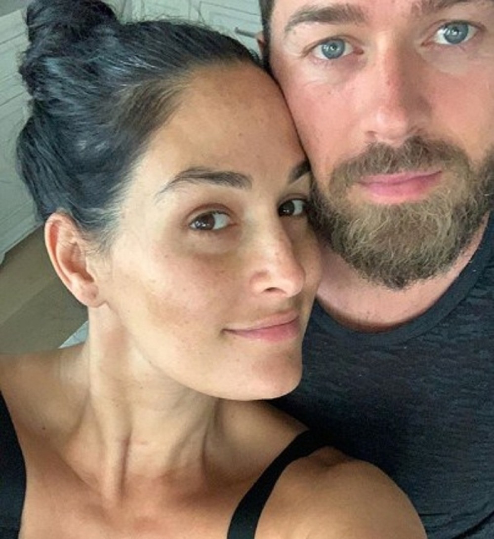 Slavna zvezda tokom trudnoće jezivo krvari: Deo tela sa kojim je imala problem je začudio lekara!