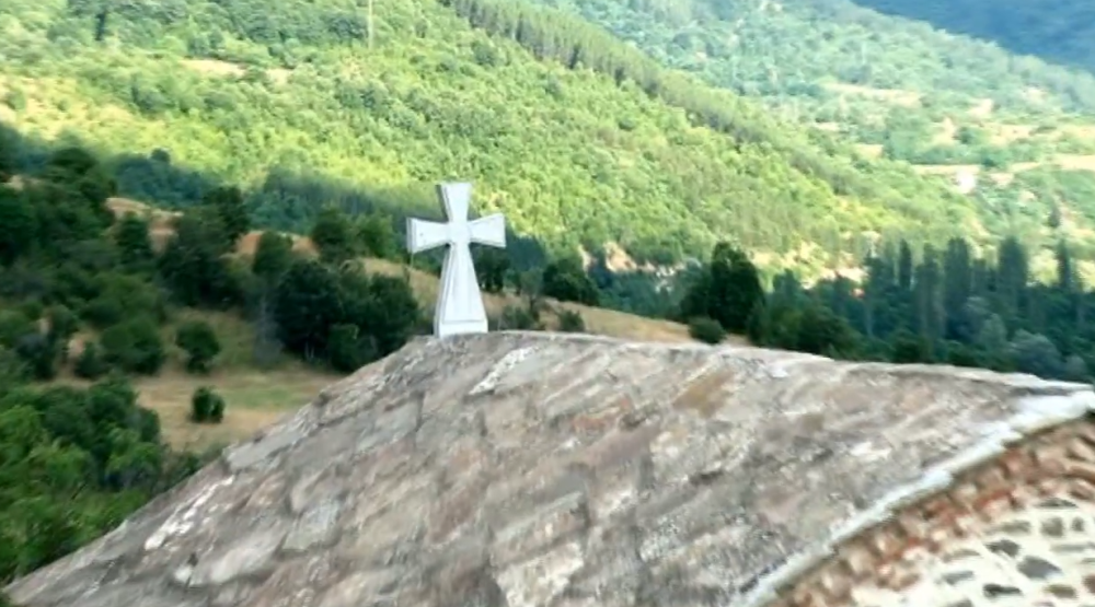 U jednoj crkvi u Srbiji se niko ne venčava, a iza svega se krije užasna priča (VIDEO)