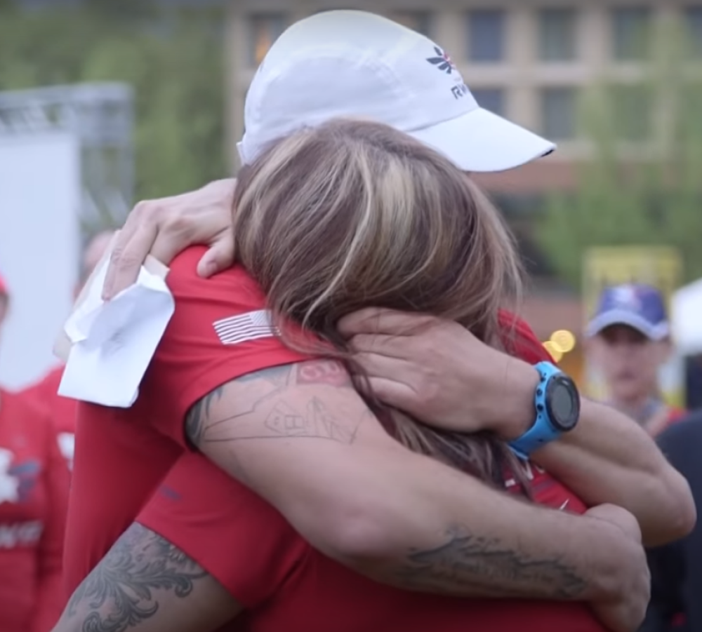 "Mislim da ste vi moja biološka majka!" Nakon 35 godina pronašli su jedno drugo, i shvatili jednu neverovatnu stvar! (VIDEO)