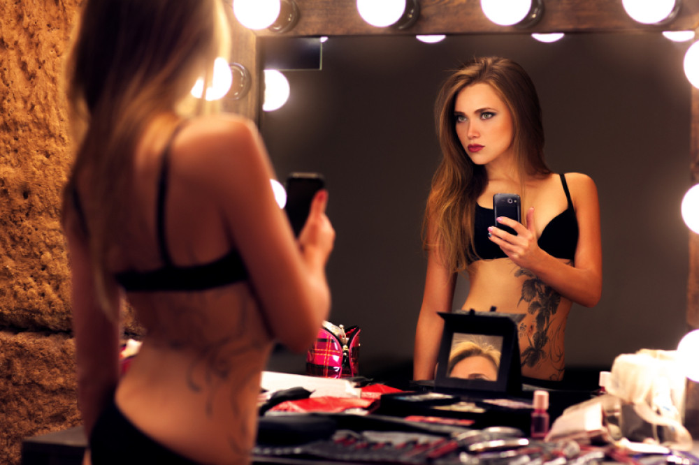 Gde izgledamo realnije u ogledalu ili na fotografiji