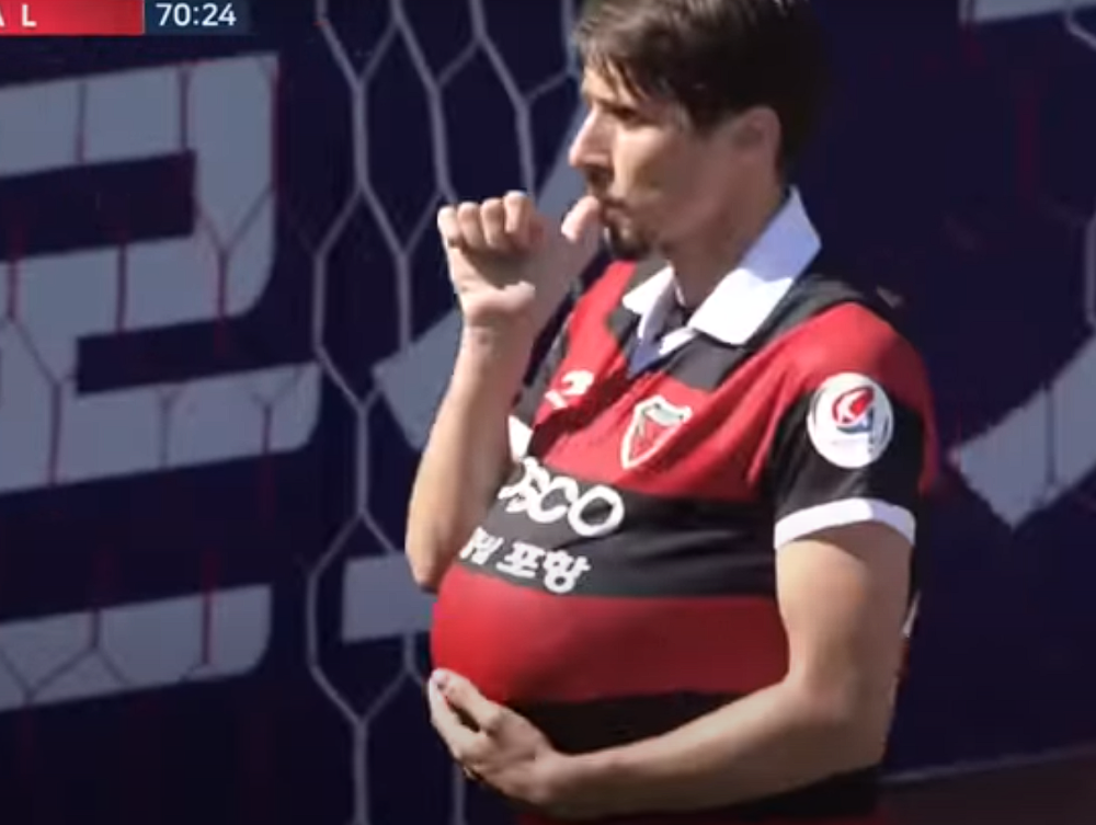 Srbin postigao gol pa spektakularnom proslavom prekršio pravila uspostavljena zbog koronavirusa (VIDEO)